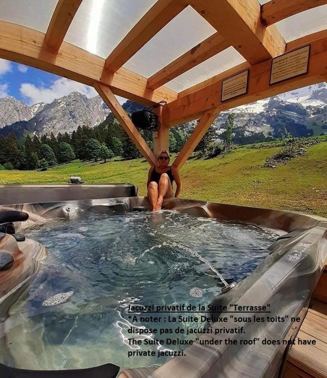 Chalet Inarpa - Appartements Et Suites Ла-Клюсаз Экстерьер фото