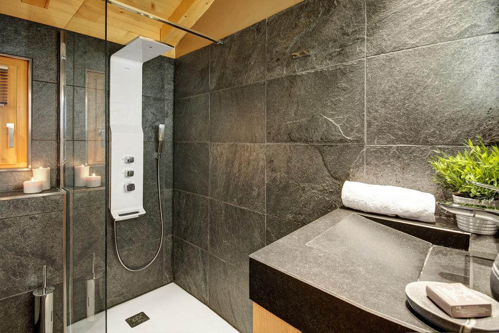 Chalet Inarpa - Appartements Et Suites Ла-Клюсаз Экстерьер фото